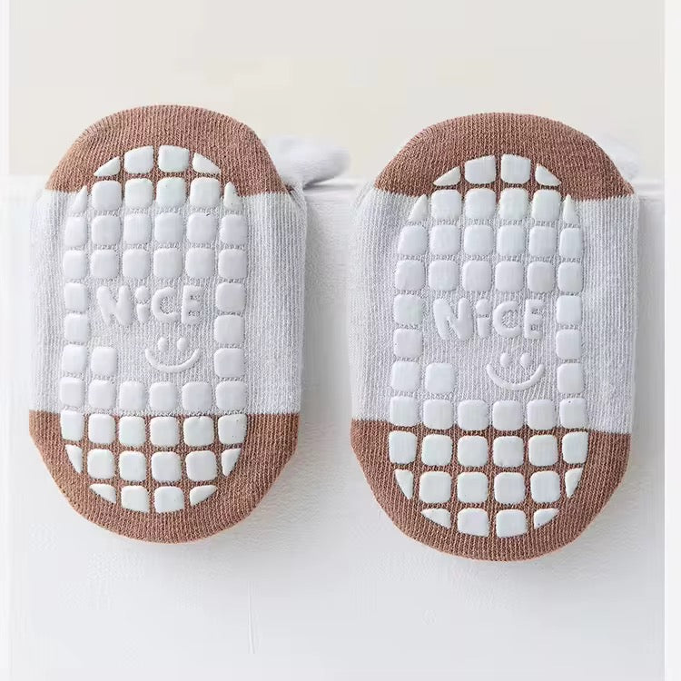 Little Explorer Grip Socks