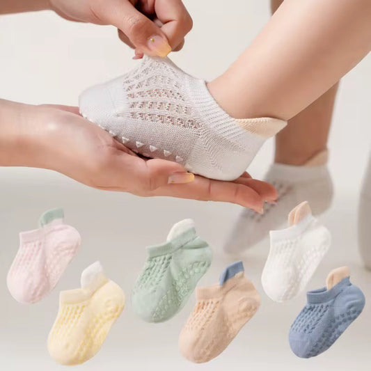 Thin Breathable Grip Socks