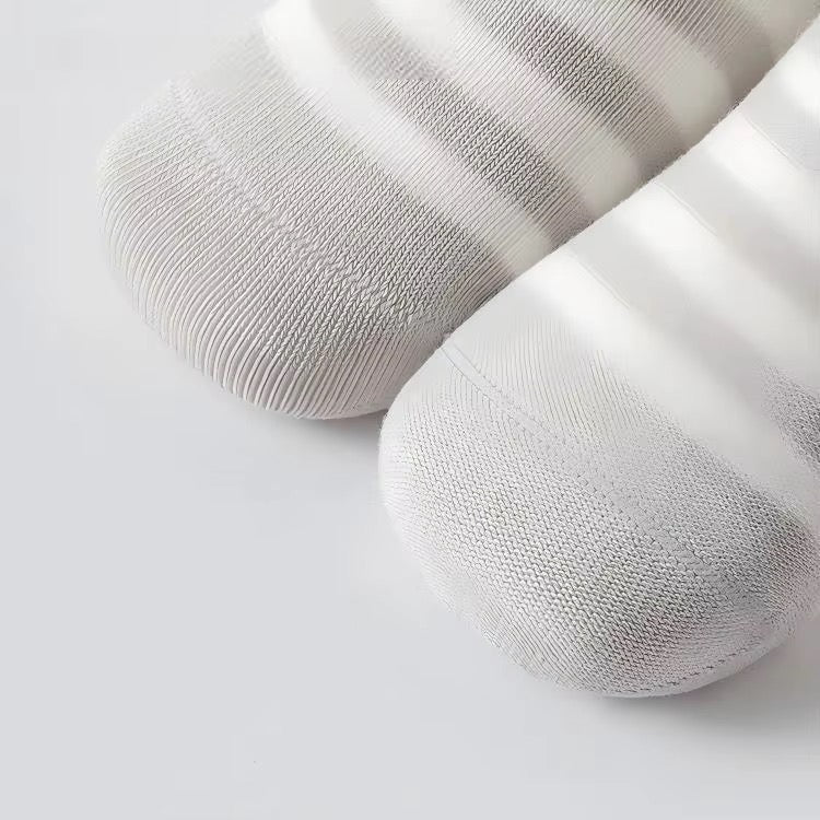 Happy Stripes Grip Socks